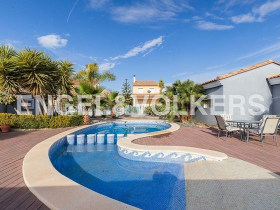 Foto 1 de Xalet en venda a Urbanizaciones de 3 habitacions amb terrassa i piscina
