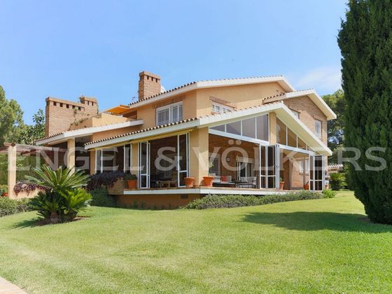 Foto 1 de Xalet en venda a Montornés - Las Palmas - El Refugio de 5 habitacions amb terrassa i piscina