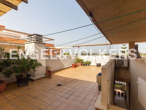 Foto 2 de Àtic en venda a La Malva-rosa de 3 habitacions amb terrassa i balcó