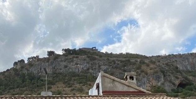 Foto 1 de Chalet en venta en Xàtiva de 5 habitaciones con terraza y jardín