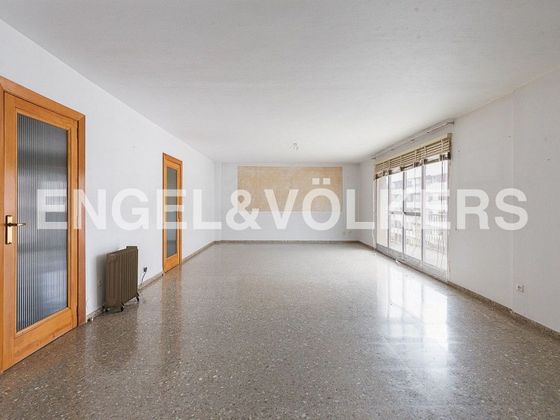 Foto 1 de Piso en venta en Centro - Gandia de 5 habitaciones con garaje y balcón