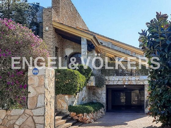 Foto 2 de Xalet en venda a Los Monasterios-Alfinach de 6 habitacions amb terrassa i piscina
