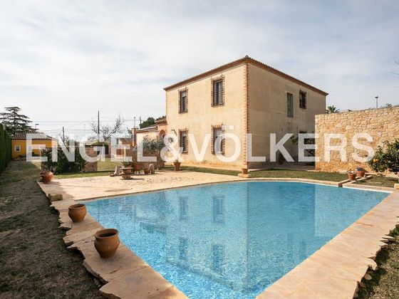 Foto 2 de Xalet en venda a Picassent de 5 habitacions amb terrassa i piscina