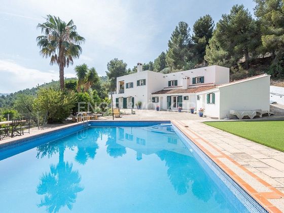 Foto 1 de Xalet en venda a Vilamarxant de 5 habitacions amb terrassa i piscina