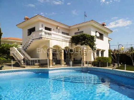 Foto 1 de Xalet en venda a Montsià de Mar de 4 habitacions amb terrassa i piscina