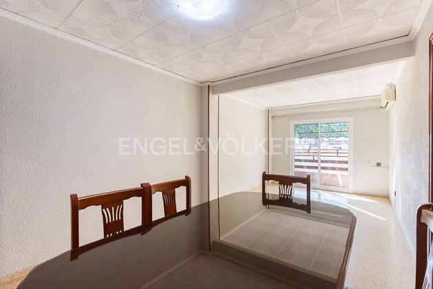 Foto 2 de Venta de piso en Puig ciudad de 4 habitaciones con balcón y aire acondicionado
