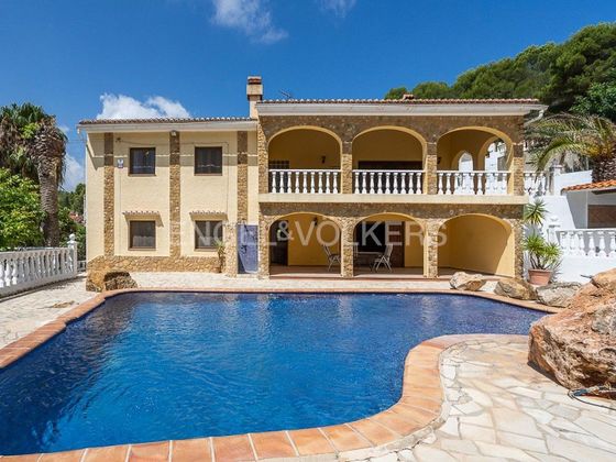 Foto 1 de Xalet en venda a Oliva pueblo de 5 habitacions amb terrassa i piscina