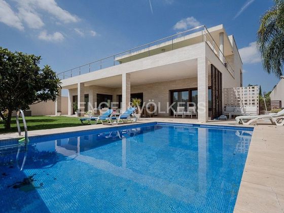 Foto 1 de Venta de chalet en Algemesí de 4 habitaciones con terraza y piscina