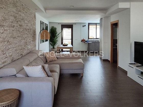 Foto 1 de Alquiler de casa adosada en Albalat dels Sorells de 3 habitaciones con terraza y piscina