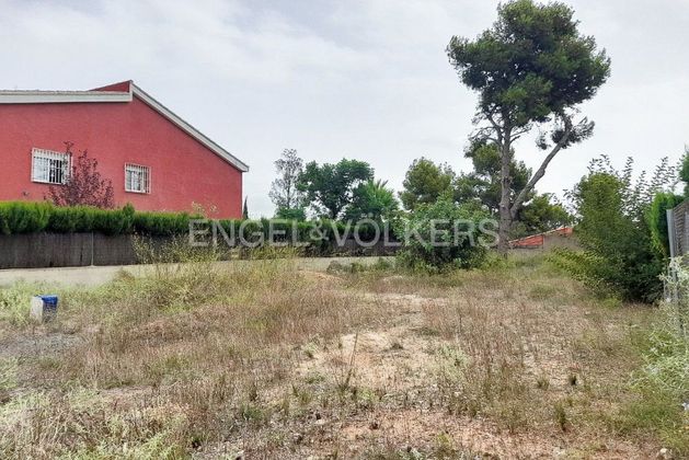 Foto 2 de Terreno en venta en Riba-roja de Túria de 574 m²