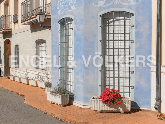 Foto 2 de Casa rural en venda a Ayuntamiento - Centro de 7 habitacions amb terrassa i piscina