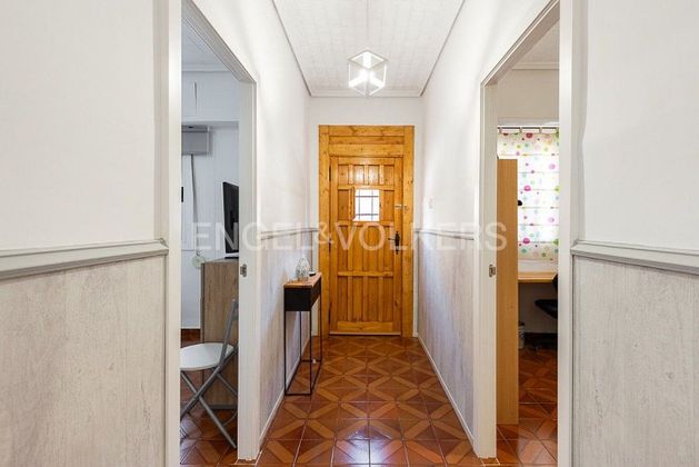Foto 2 de Casa en venda a Benimàmet de 3 habitacions amb terrassa i aire acondicionat