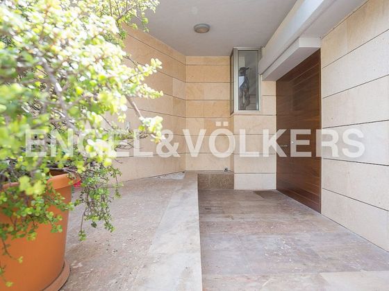 Foto 1 de Chalet en venta en El Vedat - Santa Apolonia de 6 habitaciones con terraza y piscina