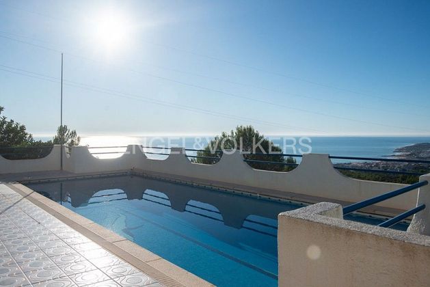 Foto 1 de Xalet en venda a Alcossebre de 4 habitacions amb terrassa i piscina
