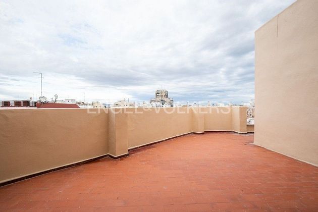 Foto 1 de Ático en venta en La Roqueta de 5 habitaciones con terraza y balcón