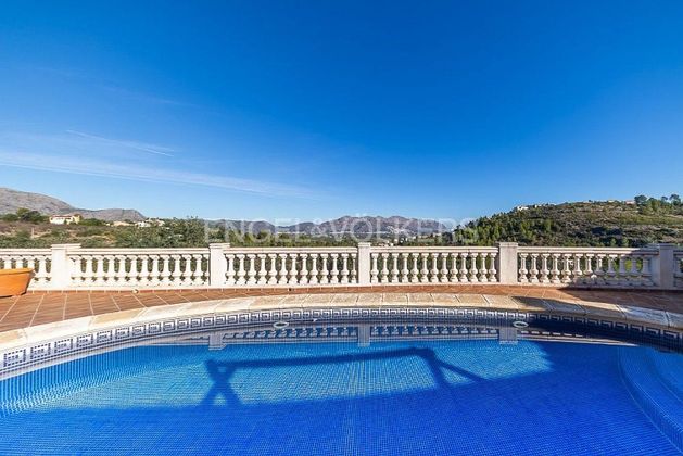 Foto 1 de Chalet en venta en Orba de 3 habitaciones con terraza y piscina