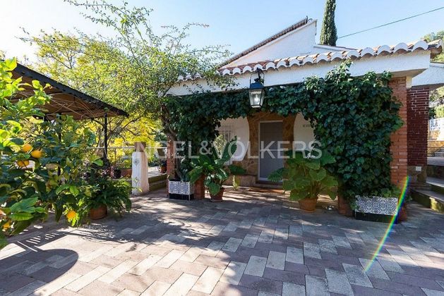 Foto 1 de Xalet en venda a Serra de 3 habitacions amb terrassa i piscina