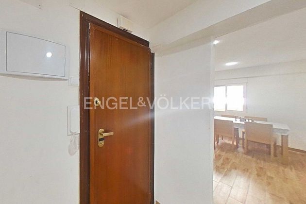 Foto 2 de Piso en venta en Els Orriols de 3 habitaciones con ascensor