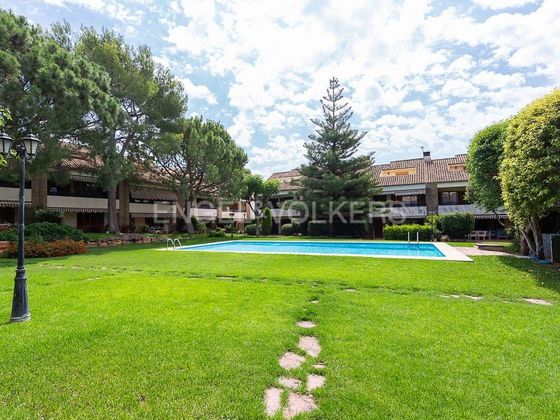 Foto 1 de Casa en venta en Campolivar de 5 habitaciones con terraza y piscina