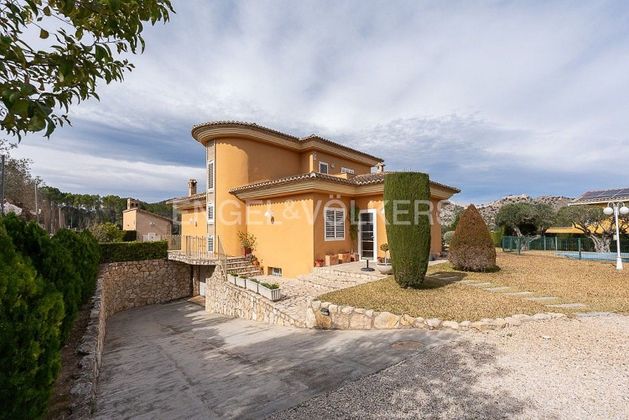 Foto 2 de Xalet en venda a Xàtiva de 5 habitacions amb terrassa i piscina