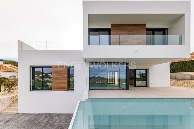 Foto 1 de Xalet en venda a Pedreguer de 3 habitacions amb terrassa i piscina