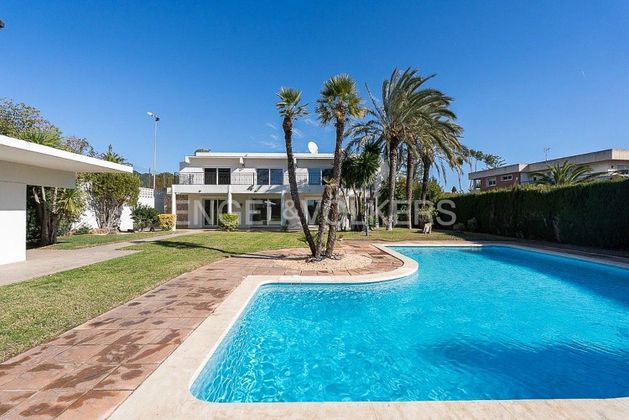 Foto 1 de Chalet en venta en La Cañada de 4 habitaciones con terraza y piscina