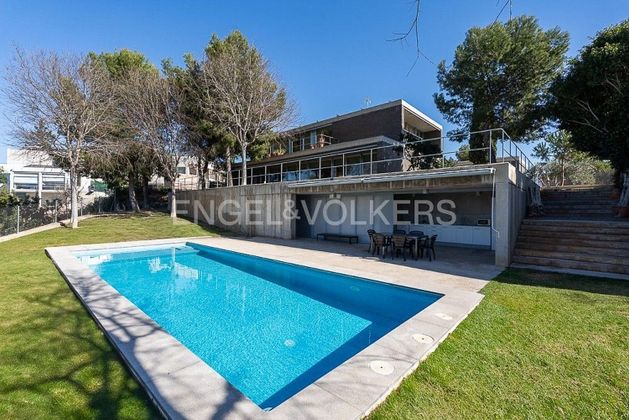 Foto 1 de Chalet en venta en Nueva Santa Barbara - Cruz de Gracia de 3 habitaciones con terraza y piscina