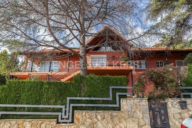 Foto 2 de Xalet en lloguer a Los Monasterios-Alfinach de 5 habitacions amb terrassa i jardí