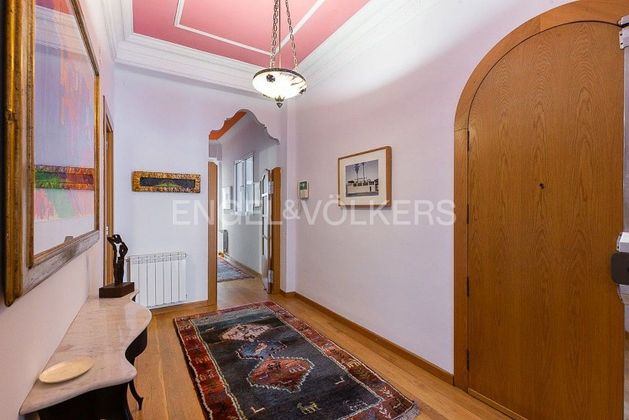Foto 2 de Piso en alquiler en Gran Vía de 4 habitaciones con terraza y muebles