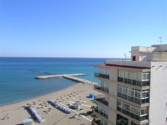 Foto 1 de Venta de ático en Playa de los Boliches de 4 habitaciones con terraza y piscina