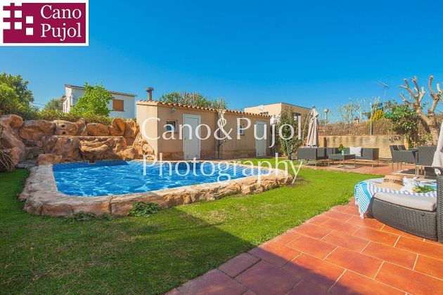 Foto 2 de Xalet en venda a Mira-sol de 3 habitacions amb piscina i jardí