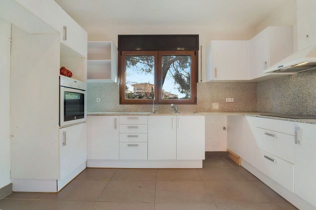 Foto 2 de Xalet en venda a Castellbisbal de 4 habitacions amb terrassa i garatge