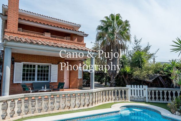 Foto 1 de Chalet en venta en Can Fatjó de 4 habitaciones con terraza y piscina