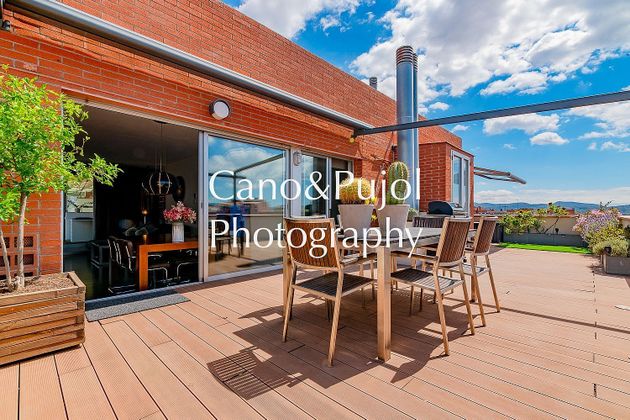 Foto 1 de Àtic en venda a Zona Mercat de 3 habitacions amb terrassa i garatge