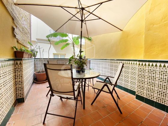 Foto 1 de Pis en venda a calle Madre de Dios de 4 habitacions amb terrassa i balcó