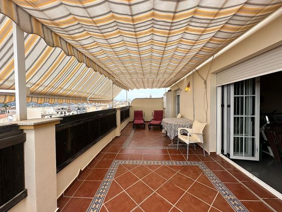 Foto 1 de Àtic en venda a Camino Algarrobo - Las Arenas de 2 habitacions amb terrassa i aire acondicionat