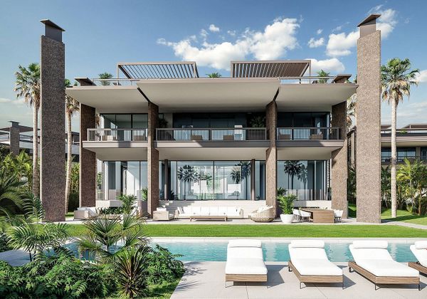 Foto 1 de Xalet en venda a Nueva Andalucía centro de 6 habitacions amb terrassa i piscina