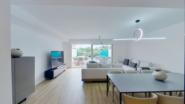 Foto 1 de Casa en alquiler en Gavà Mar de 4 habitaciones con terraza y piscina