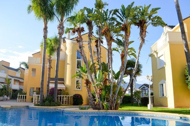 Foto 1 de Casa en venda a carretera Les Marines de 3 habitacions amb terrassa i piscina