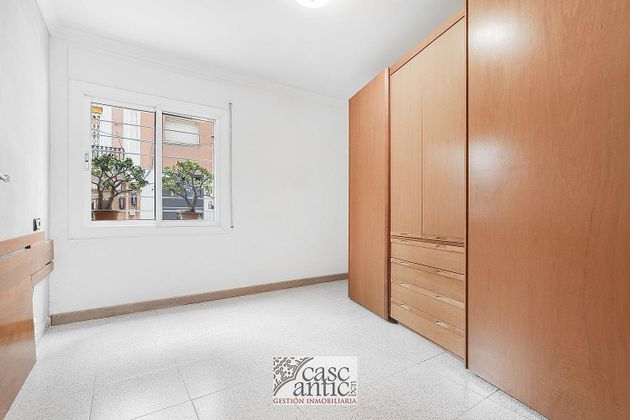 Foto 1 de Pis en venda a El Poble Sec - Parc de Montjuïc de 3 habitacions i 69 m²
