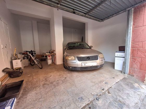 Foto 1 de Local en venta en Espronceda - Campoamor - Santa Pau con garaje