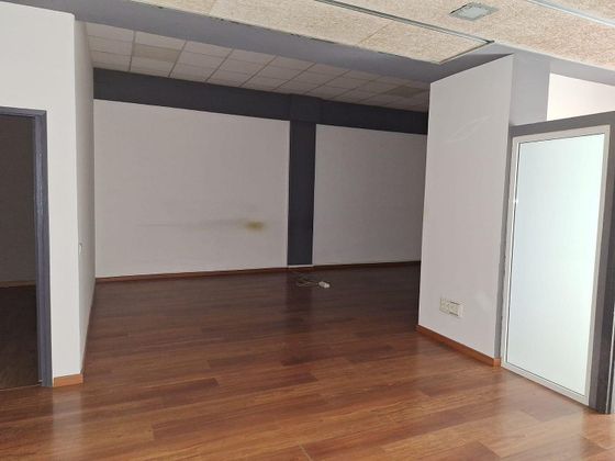 Foto 2 de Local en venda a Centre - Eixample – Can Llobet – Can Serra de 132 m²