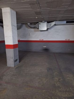Foto 1 de Garaje en venta en Gràcia de 36 m²