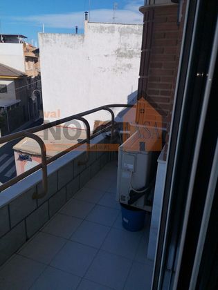 Foto 2 de Piso en venta en Quart de Poblet de 3 habitaciones con balcón y aire acondicionado