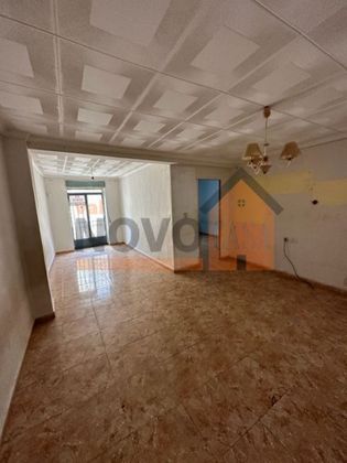 Foto 1 de Venta de piso en Polinyà de Xúquer de 4 habitaciones con balcón y calefacción