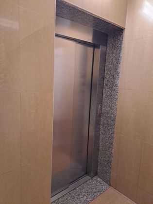 Foto 2 de Pis en venda a Centre - Hospitalet de Llobregat, L´ de 3 habitacions amb ascensor
