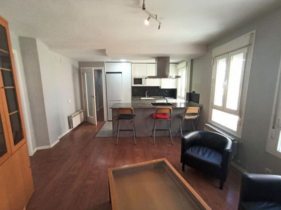 Foto 2 de Piso en alquiler en Numancia de 3 habitaciones con garaje y muebles