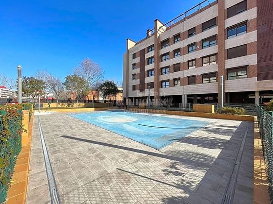 Foto 1 de Pis en venda a Universidad de 3 habitacions amb piscina i garatge