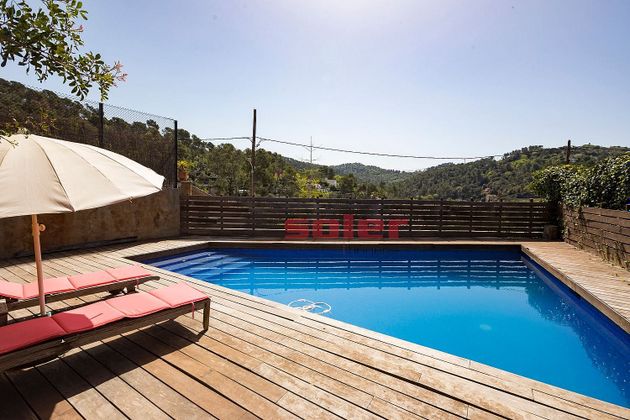 Foto 2 de Xalet en venda a La Floresta - Les Planes de 3 habitacions amb terrassa i piscina