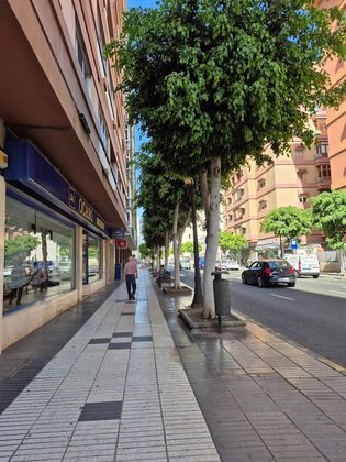 Foto 1 de Pis en venda a paseo De Tomás Morales de 4 habitacions amb terrassa i ascensor